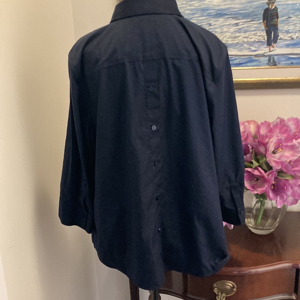 💥FINAL PRICE💥 chico's Button-Back Navy Tunic Size 2 (Medium)